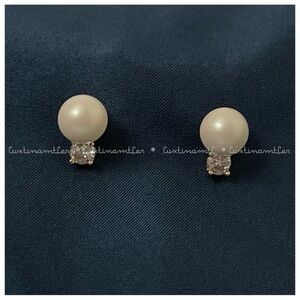 Kate Spade White Pearls of Wisdom Stud Earrings